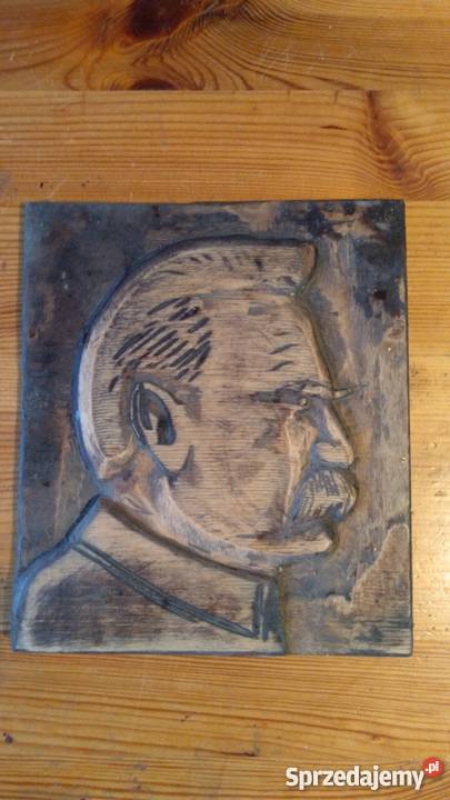 Józef Piłsudski płaskorzeźba Sieradz