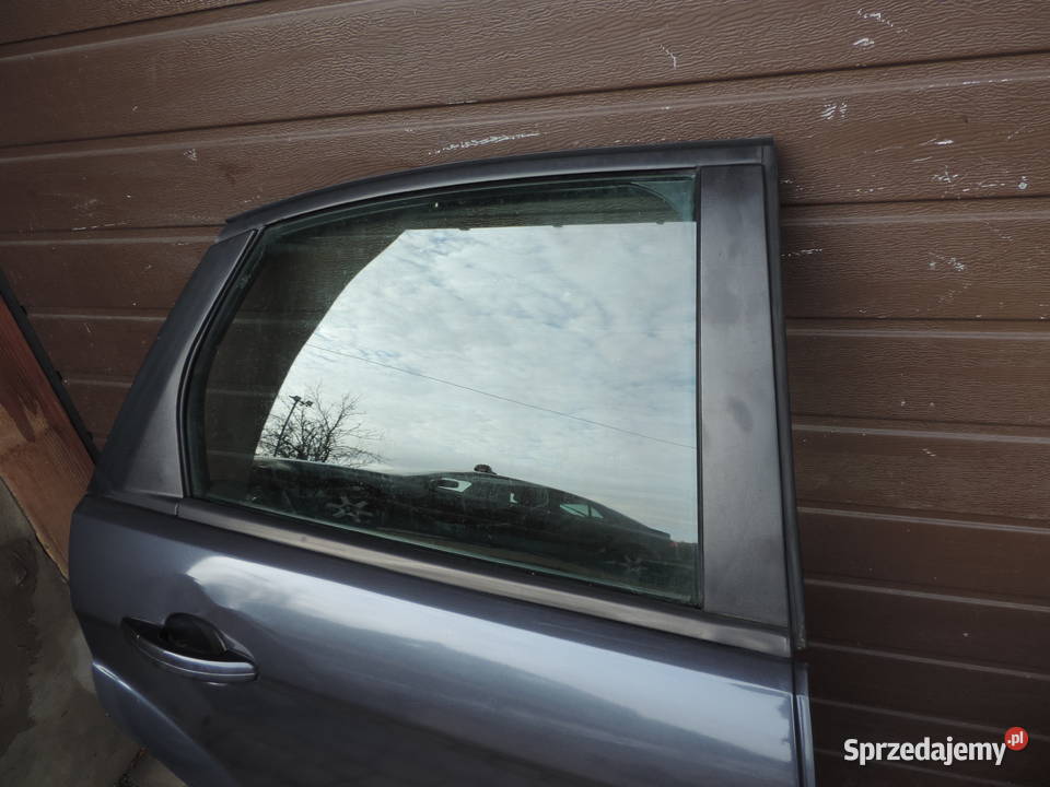 FORD FOCUS MK2 HB FL DRZWI PRAWY TYŁ KOLOR H4 Nowy Sącz