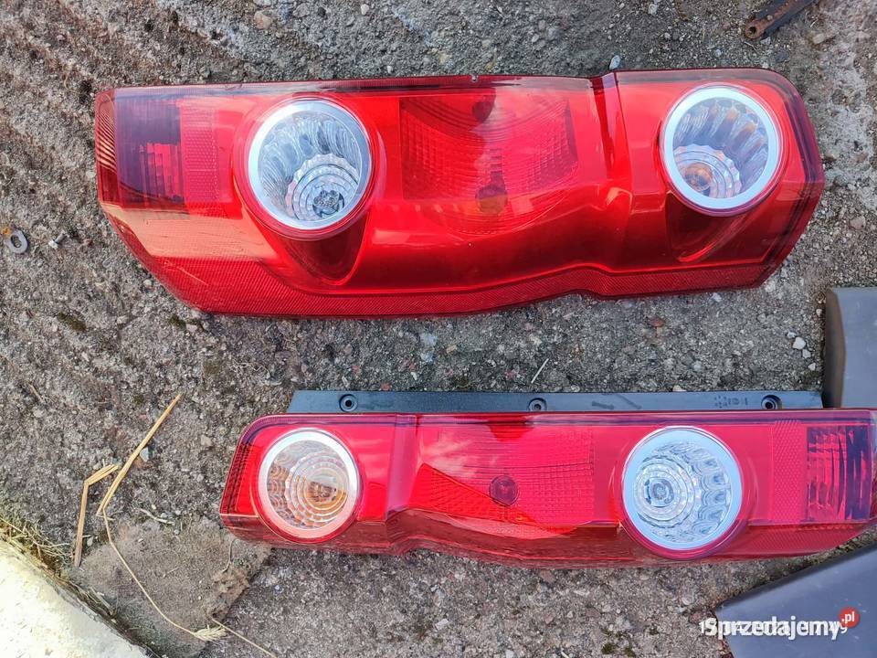 2 lampy tył VW crafter 2006 89033706 VALEO kujawsko-pomorskie Kotomierz sprzedam