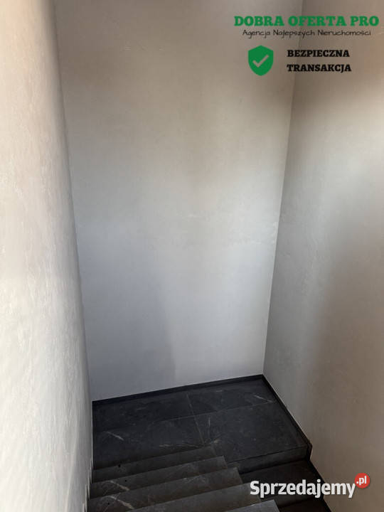 Dwupoziomowe i przestronne mieszkanie w Borkowie Borkowo