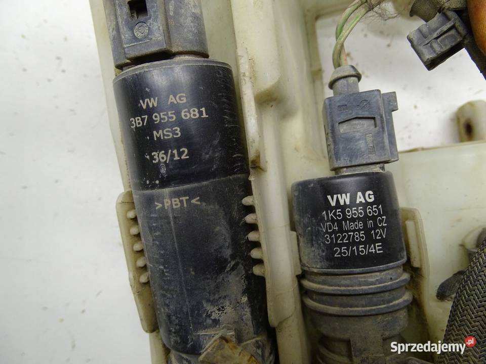 ZBIORNIK ZBIORNICZEK PŁYNU DO SPRYSKIWACZY VW sprzedam