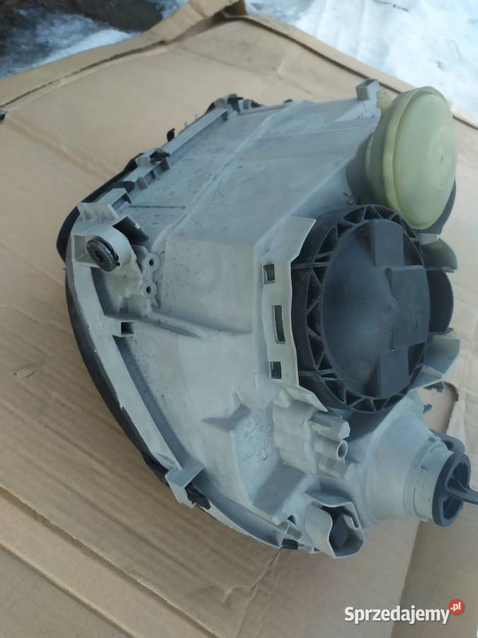 Mercedes cklasa w203 sedan kombi lampa lewa Ksawerów