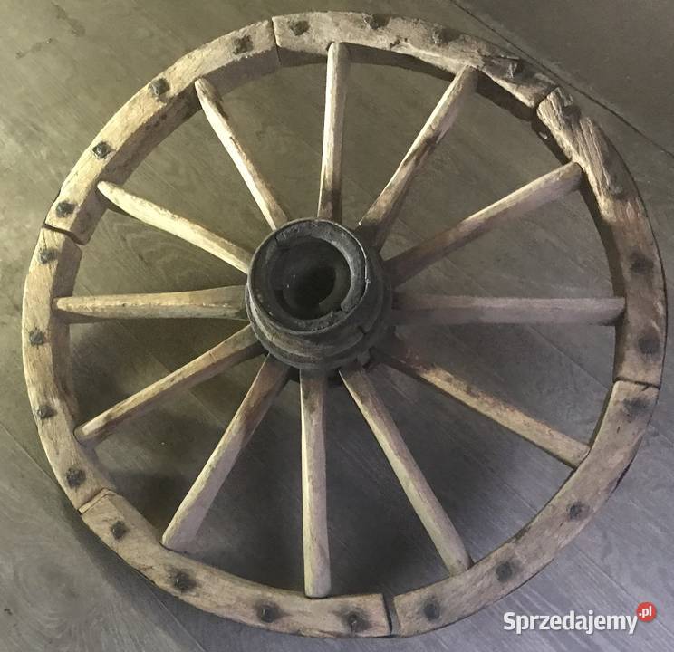 Stare ozdobne koło drewniane z metalowym okuciem Kleczew