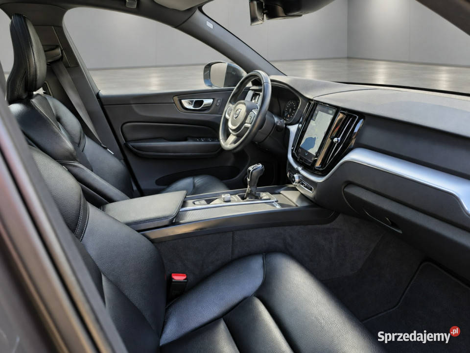 Volvo XC 60 D3 Momentum Serwisowany w ASO II elektrochrom. lusterko wst. XC 60 Skępe sprzedam