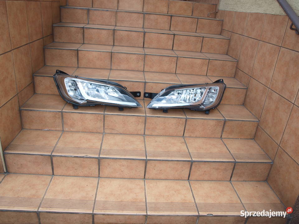 Fiat Ducato lampy przód zwykłe 2014 2023r europa wielkopolskie