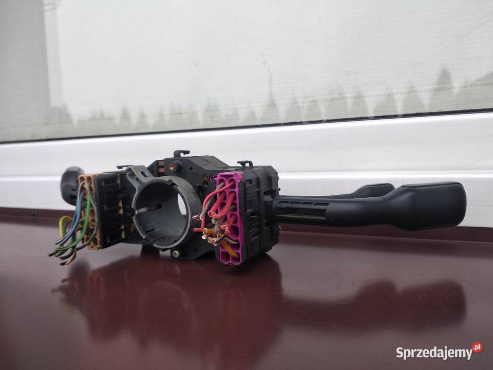 Audi A6 C4 manetki przełącznik zespolony świateł Sieradz