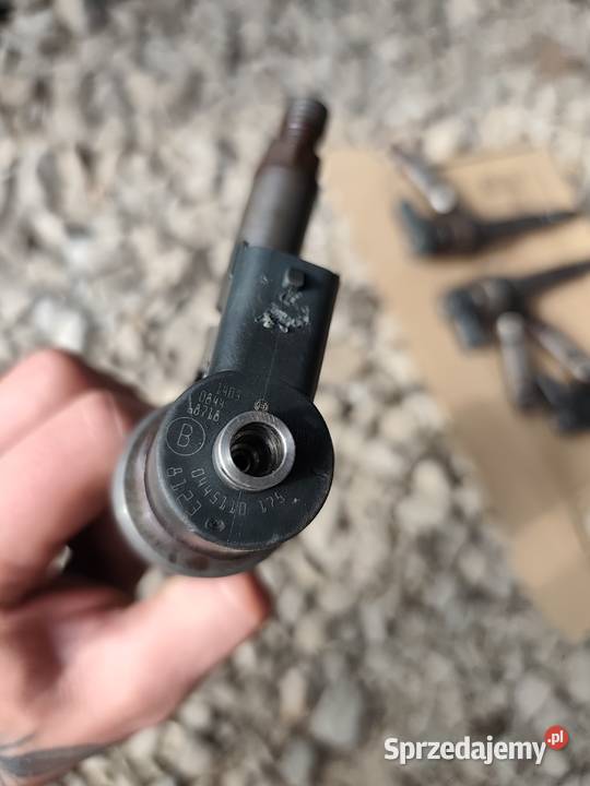Wtryskiwacze Opel astra h 17 cdti osobowe Lubatowa sprzedam