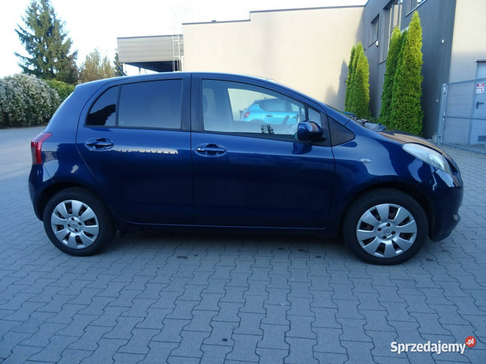 Toyota Yaris Niezawodna Toyota Yaris 13 z komputer pokładowy