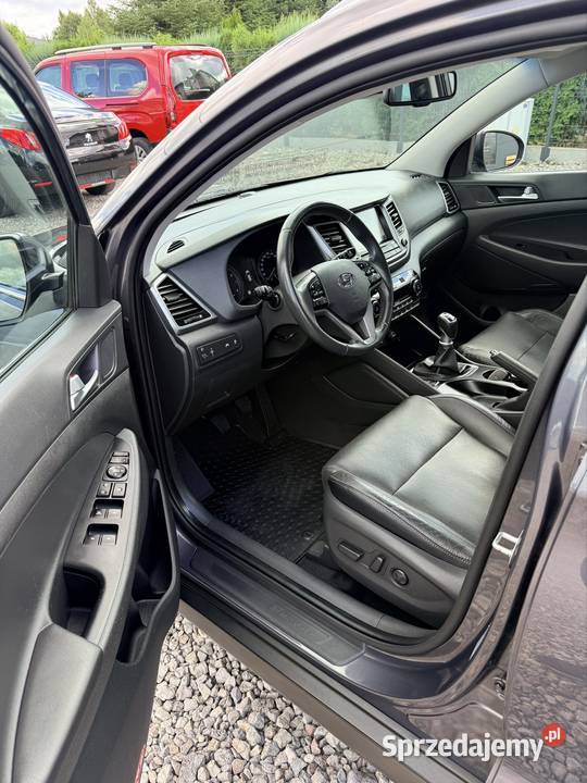 Hyundai Tucson 16 benzyna 2015r lubelskie Tomaszów Lubelski sprzedam