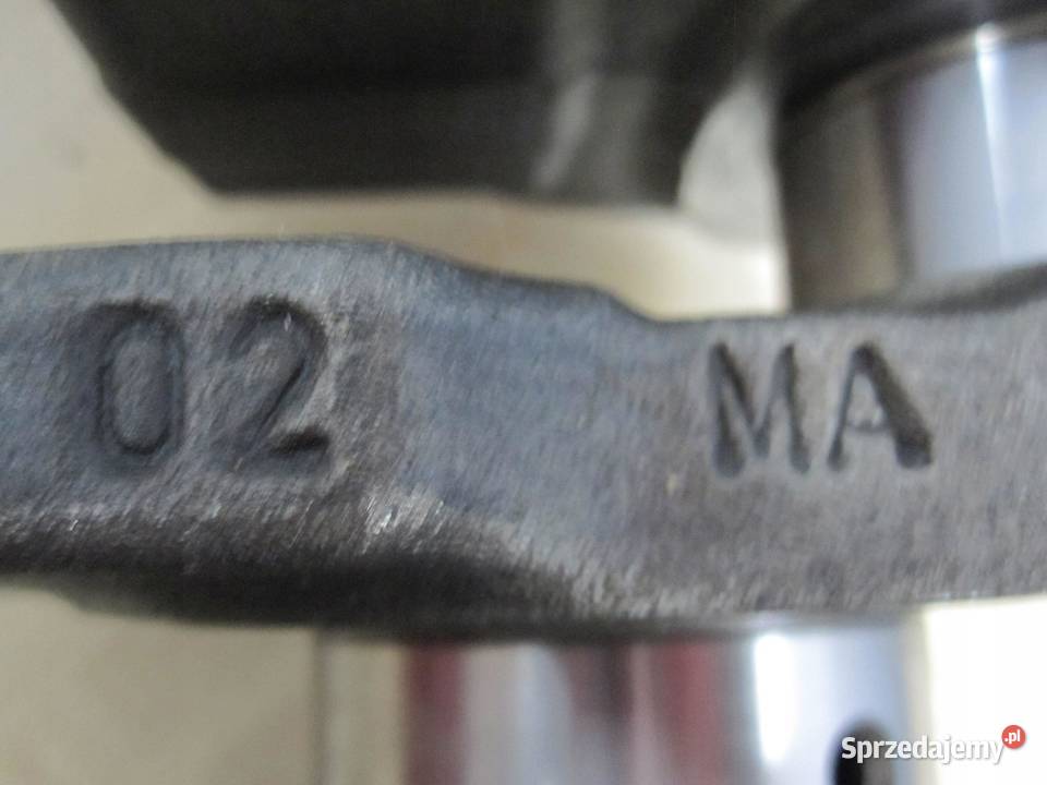 TRAFIC VIVARO 20 DCI M9R782 90 wał korbowy Blok silnika