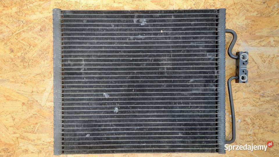 CHŁODNICA KLIMATYZACJI BMW E38 8391126
