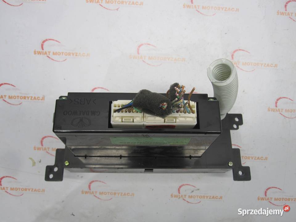 CHEVROLET CAPTIVA LIFT 11r panel nawiewu