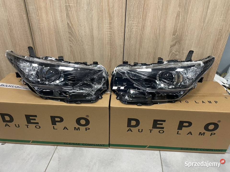 Toyota Auris II lift reflektor przód nowy Motycz sprzedam