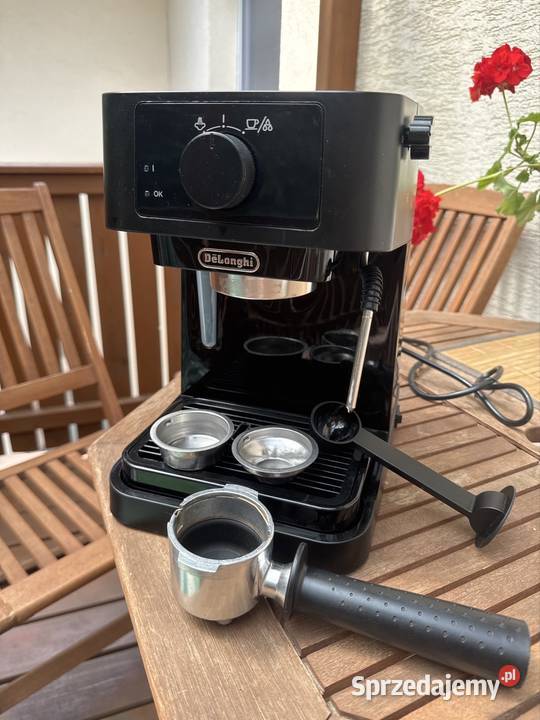 Ekspres kolbowy DeLonghi Stilosa EC 230BK