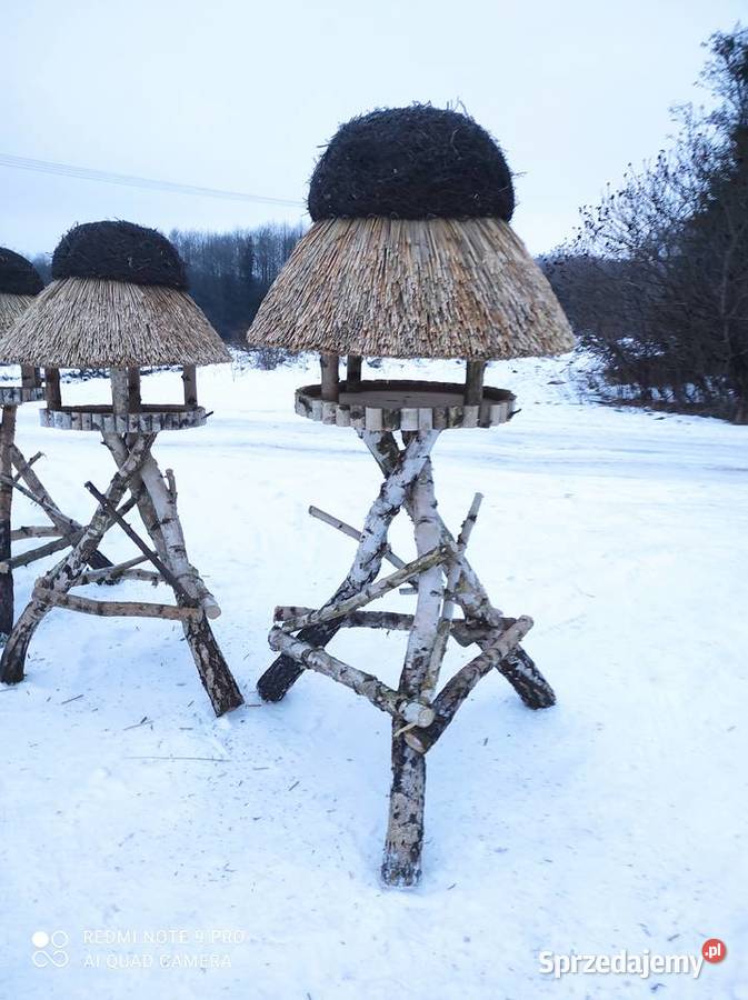 Karmnik ptaków kryty trzciną Drawsko Pomorskie