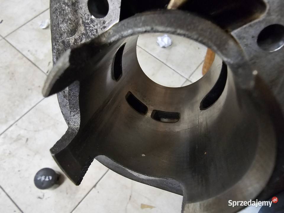 Suzuki LT 80 cylinder tłok tuleja LT80