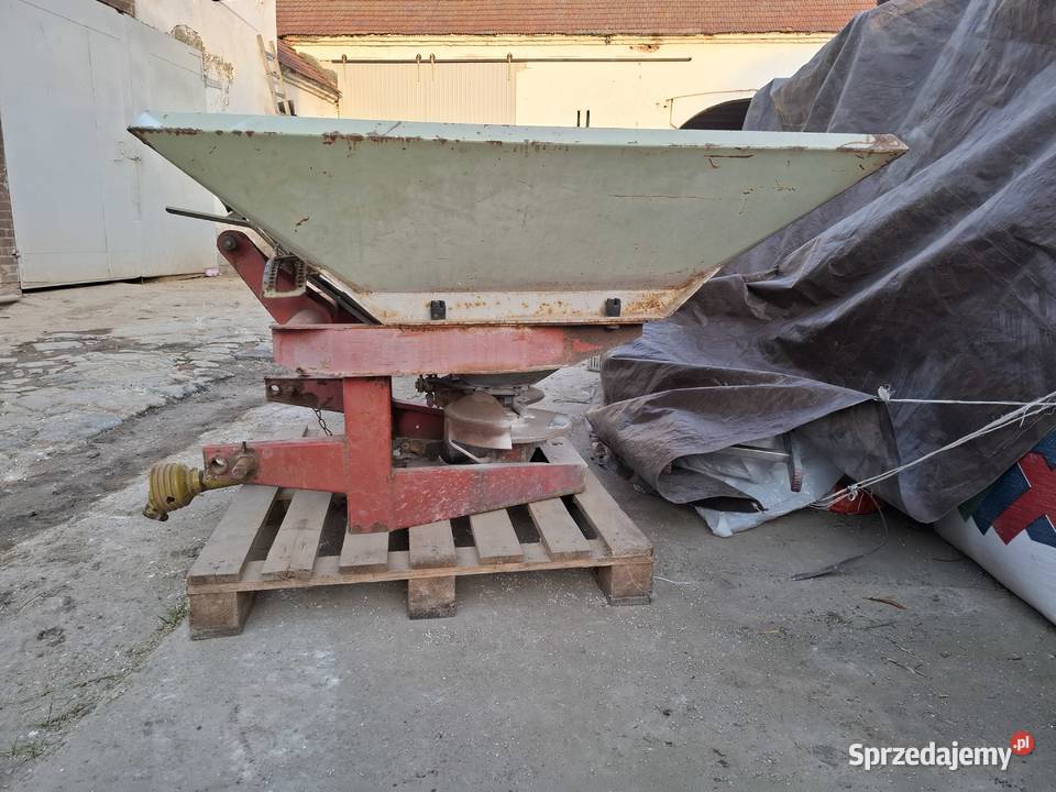 Rozsiewacz RAUCH Kuhn dolnośląskie Świdnica