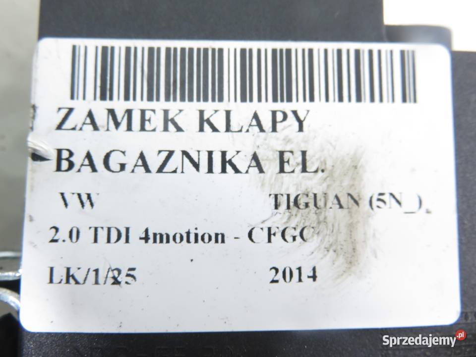 ZAMEK KLAPY VW TIGUAN 5N 5M0827505E osobowe małopolskie