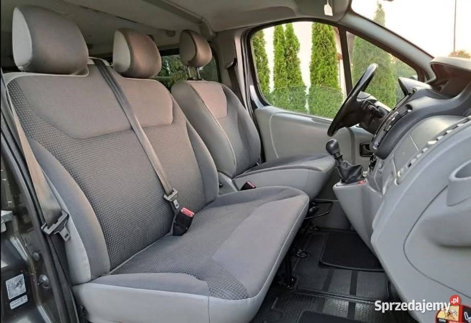 Opel Vivaro 2013 r 9 osobowy Śmigiel