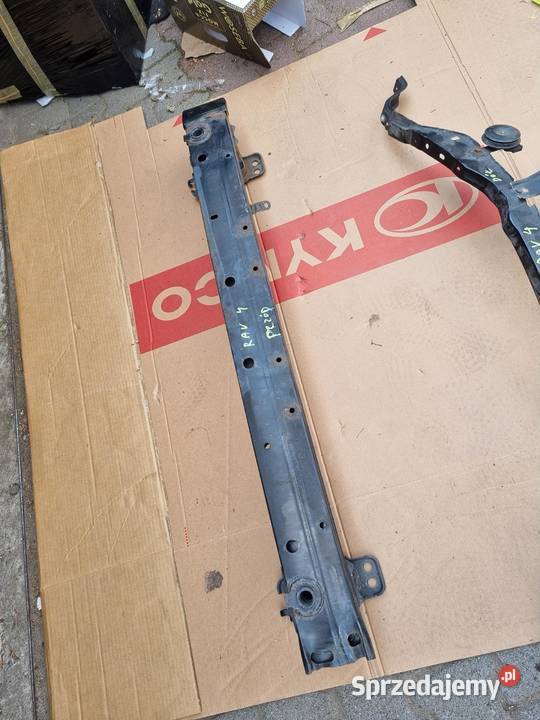 BELKA ZDERZAKA PRZÓD PRZEDNIA TOYOTA RAV4 IV Wzmocnienia, belki i wsporniki sprzedam