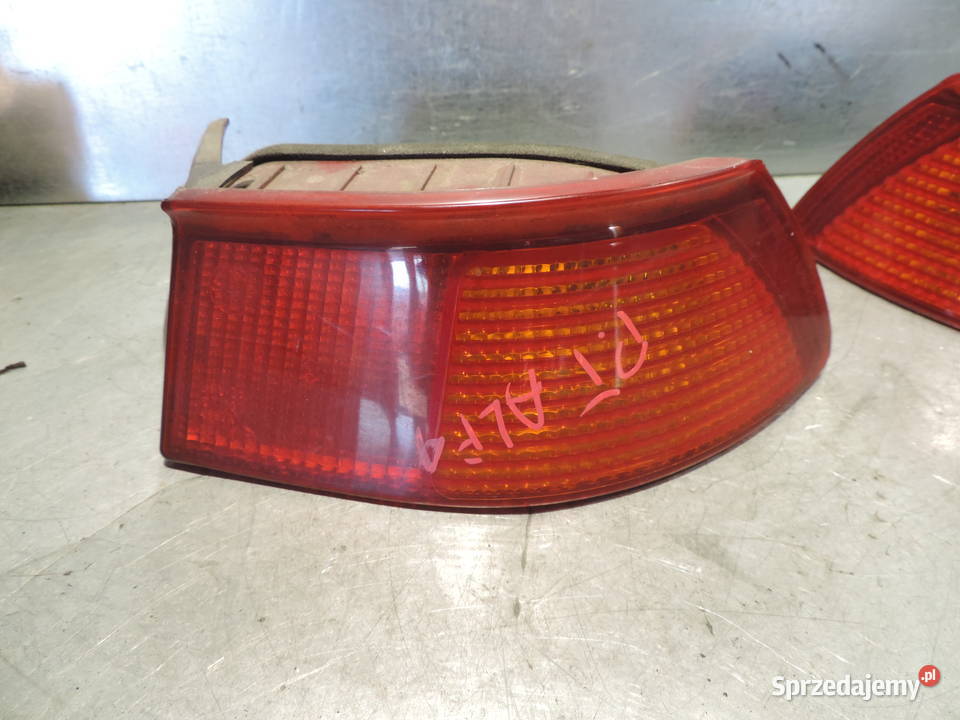 LAMPA TYLNA TYŁ PRAWA ALFA ROMEO 145 3D Rok produkcji 1999 Nowy Sącz