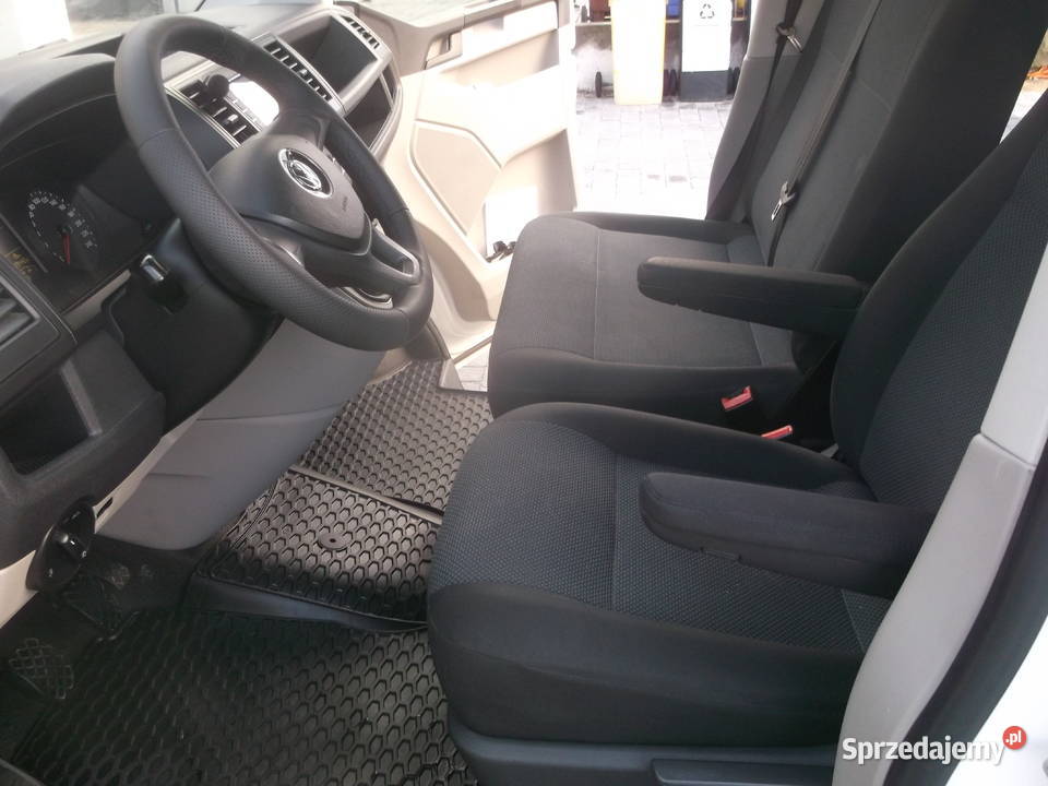 VW Transporter T6 9 osobowy klima Volkswagen Lubin