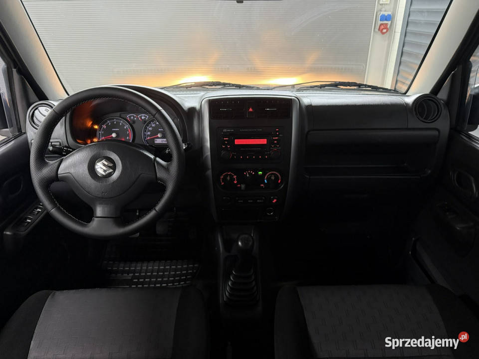 Suzuki Jimny Stan Perfekcyjny 140tyśkm Zero serwisowany w ASO małopolskie Chechło