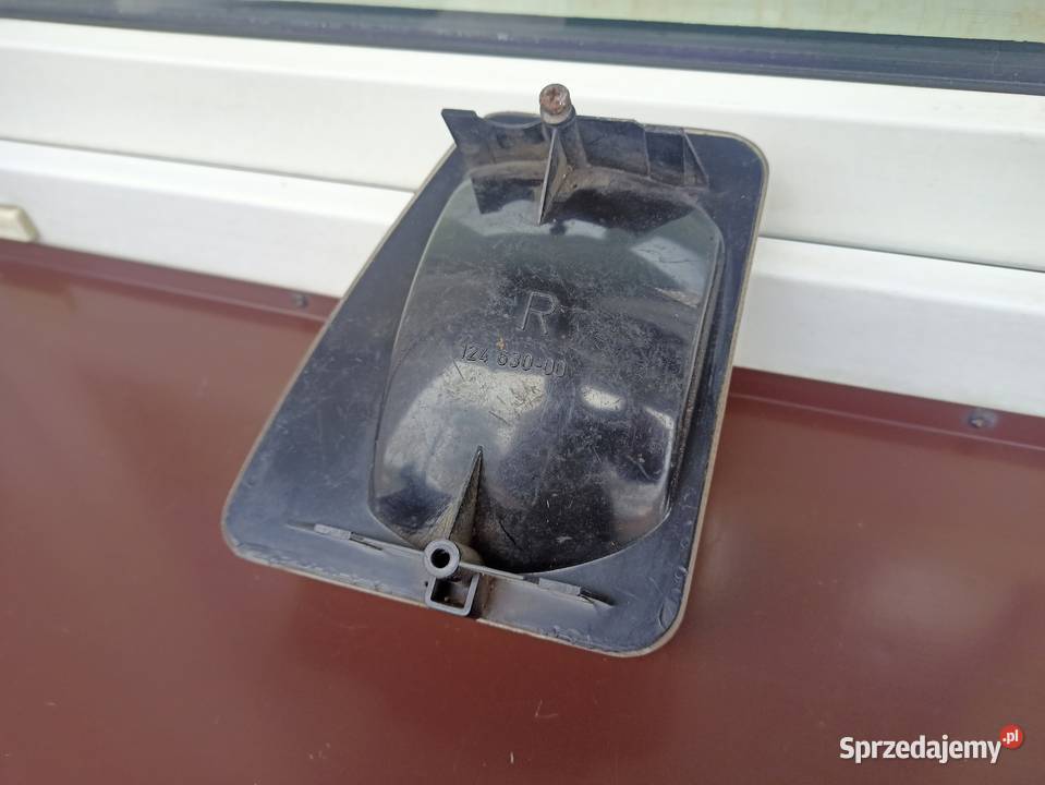 VW Passat B2 halogen atrapa prawy pasażera Hella osobowe Sieradz