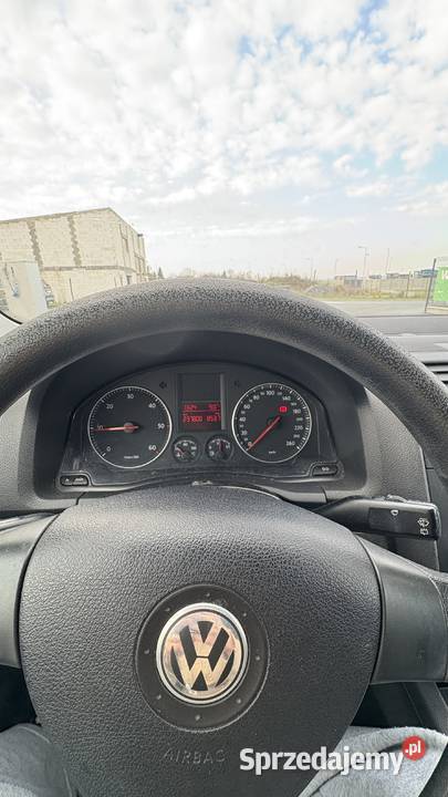 Volkswagen Golf V 19 TDI 2006 r 105 Skoroszyce
