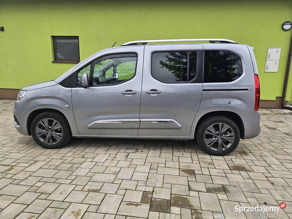 Toyota Proace City Verso Family 15 130 salon łódzkie Dobra sprzedam