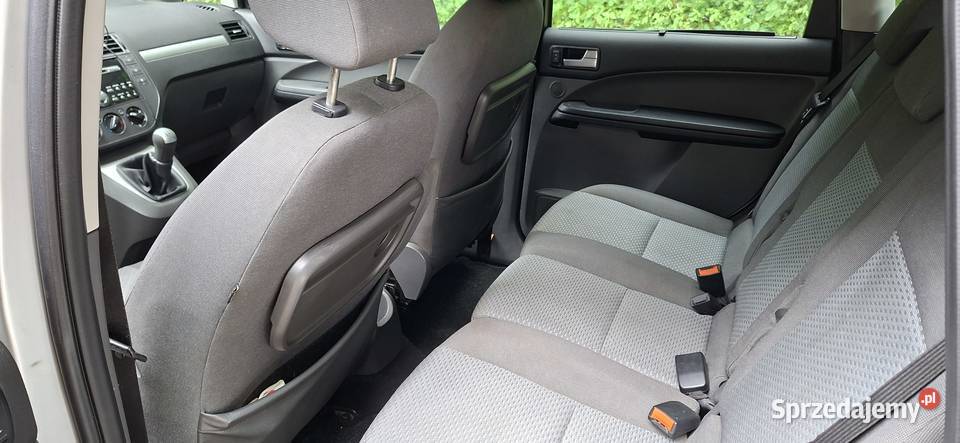 dzis sprzedam forda focus mac 16 bezyna 2005r Strzelno