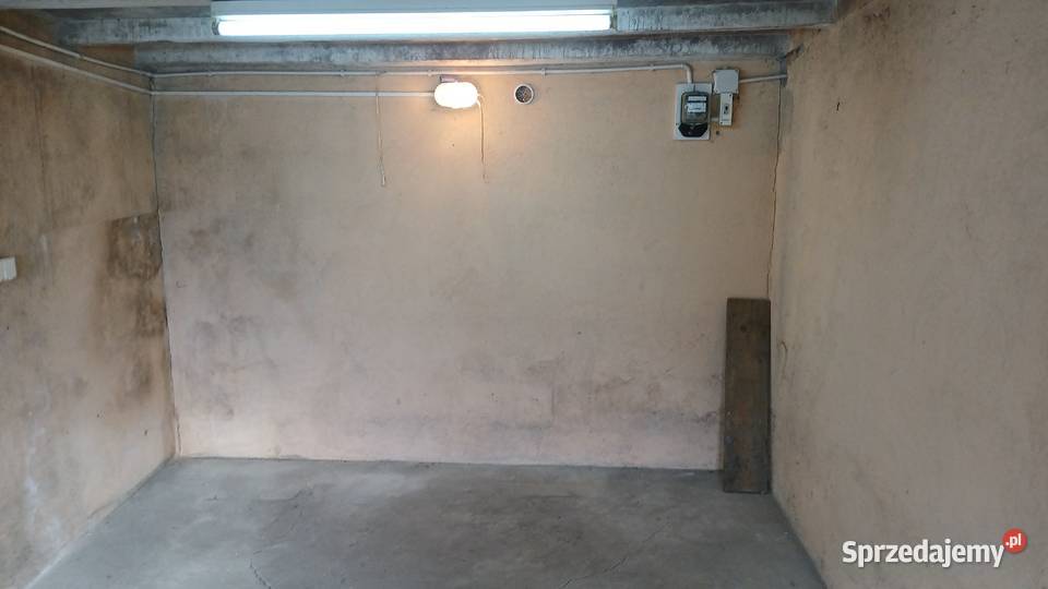 Wynajmę garaż w Zgierzu na Dubois 33
