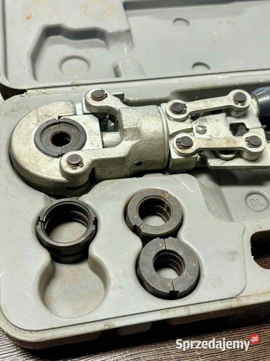 Zaciskarka rur PEX Prasa Hydrauliczna U i H Elbląg
