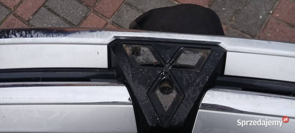 Grill przedni Mitsubishi Outlander III
