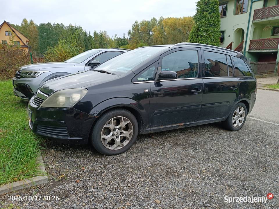 Opel Zafira 19 CDTI Cosmo ActiveSelect Rok produkcji 2006 Zafira Bochnia