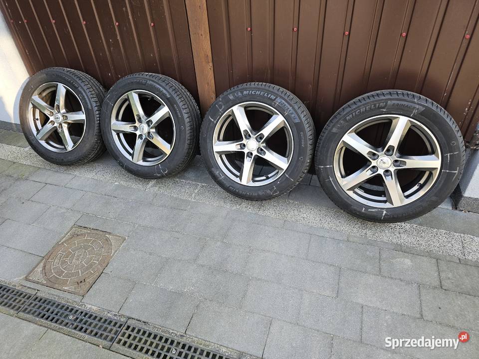 Felgi aluminiowe 16 z oponami Michelin Góra