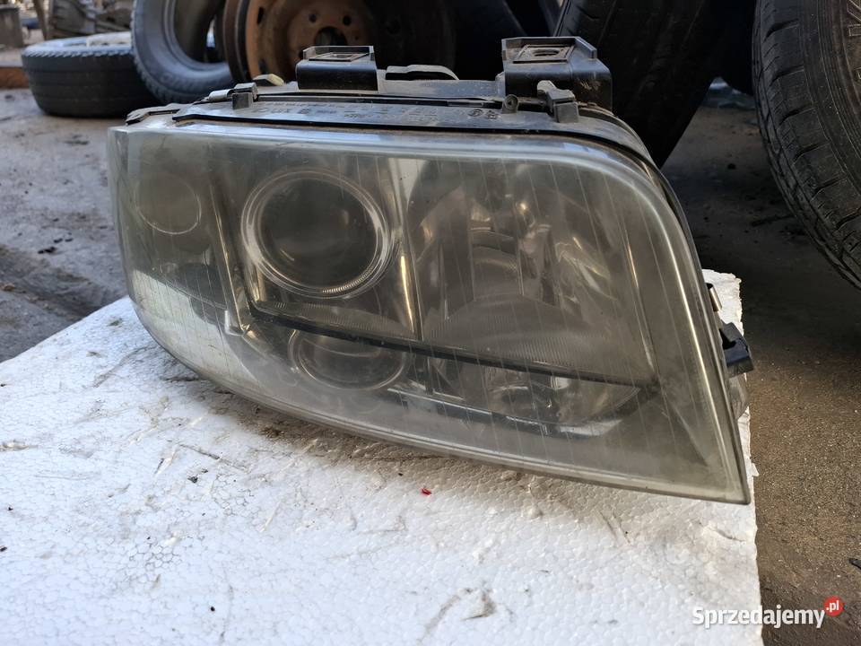 Lampa Prawa Przód Audi A6 C5 Xenon Hella osobowe Wisznice