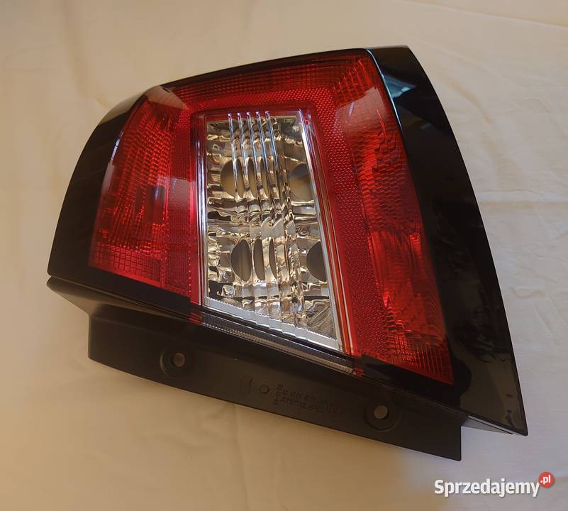 Lampa tylna prawa Skoda Fabia 3 HB 2014 OE Warszawa sprzedam