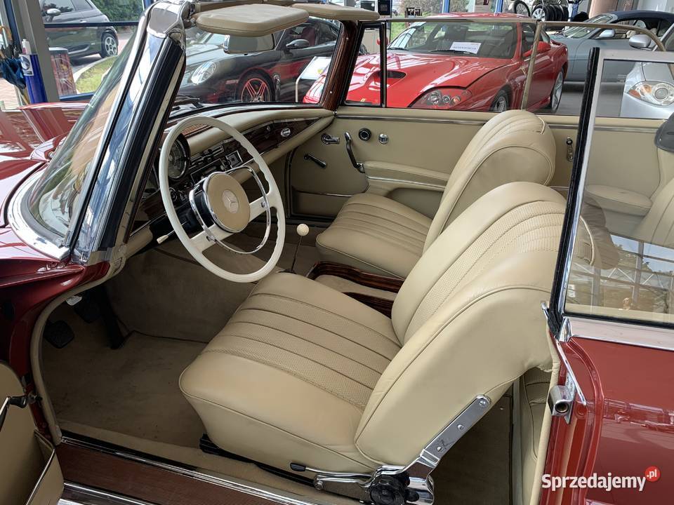 MercedesBenz W111 w wersji 220SE VIN Pozostałe Kraków