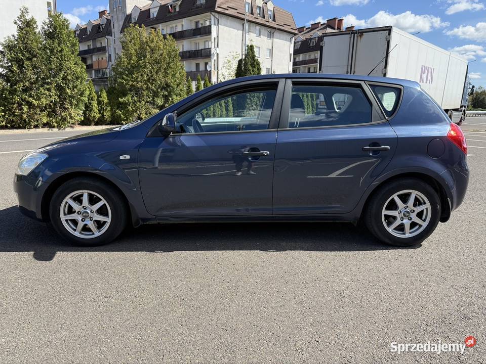 Kia Ceed 14 Benzyna 110 Niski przebieg 108k Warszawa