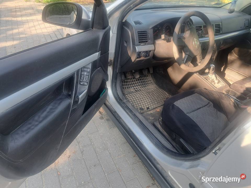 Opel Vectra C 18 gaz klima działa alufelgi nieuszkodzony Brodnica