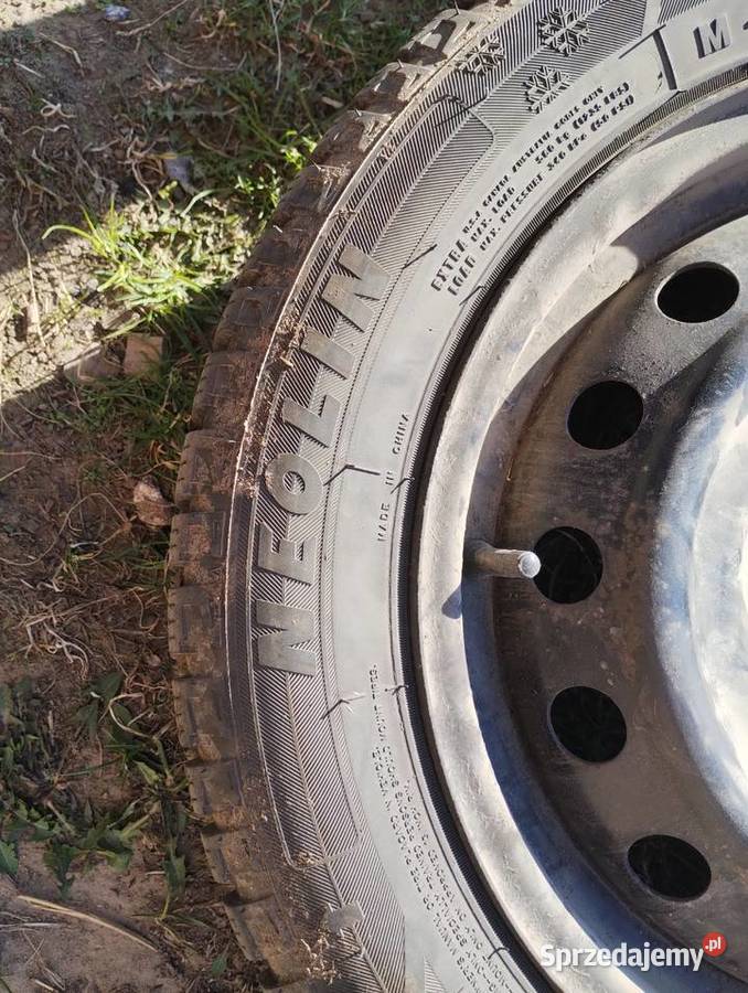 Koła zimowe Toyota Yaris II Opony i felgi Sejny