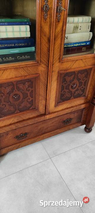 Ekskluzywna biblioteka witryna eklektyczna antyk Łagów