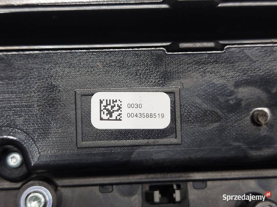 BMW F10 LIFT panel radia klimatyzacji 6805766 osobowe Kielce