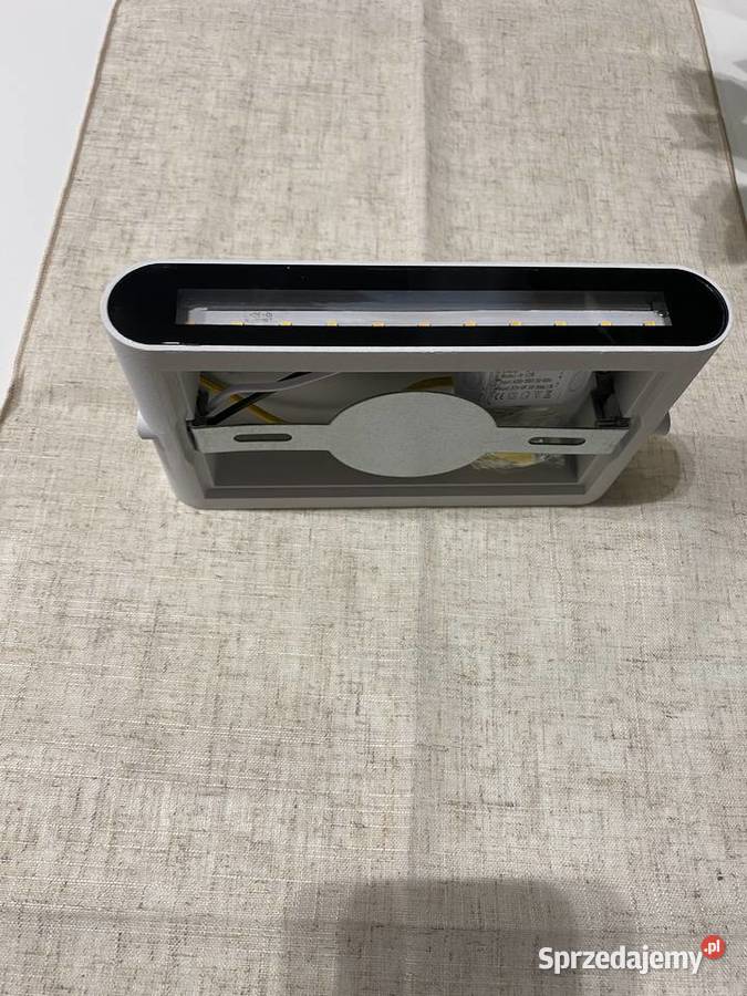 Aluminiowa lampa ścienna LED idealna do sypialni śląskie