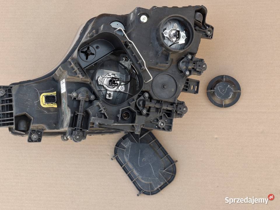 MERCEDES ACTROS MP4 REFLEKTOR PRAWY LAMPA PRAWA Lampy przednie