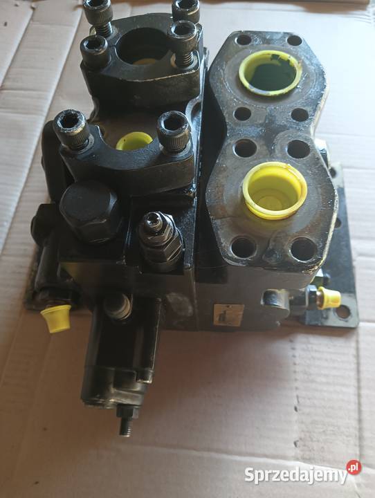 Rozdzielacz hydrauliki Volvo L120 DE Baczyna
