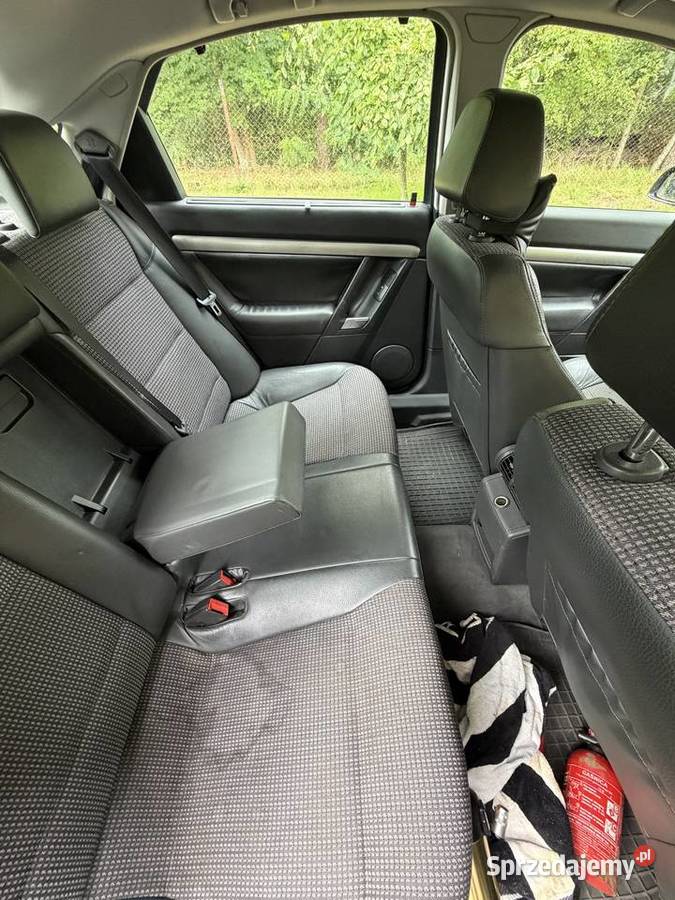 Opel vectra c 2005r mały przebieg Włodzimierzów sprzedam