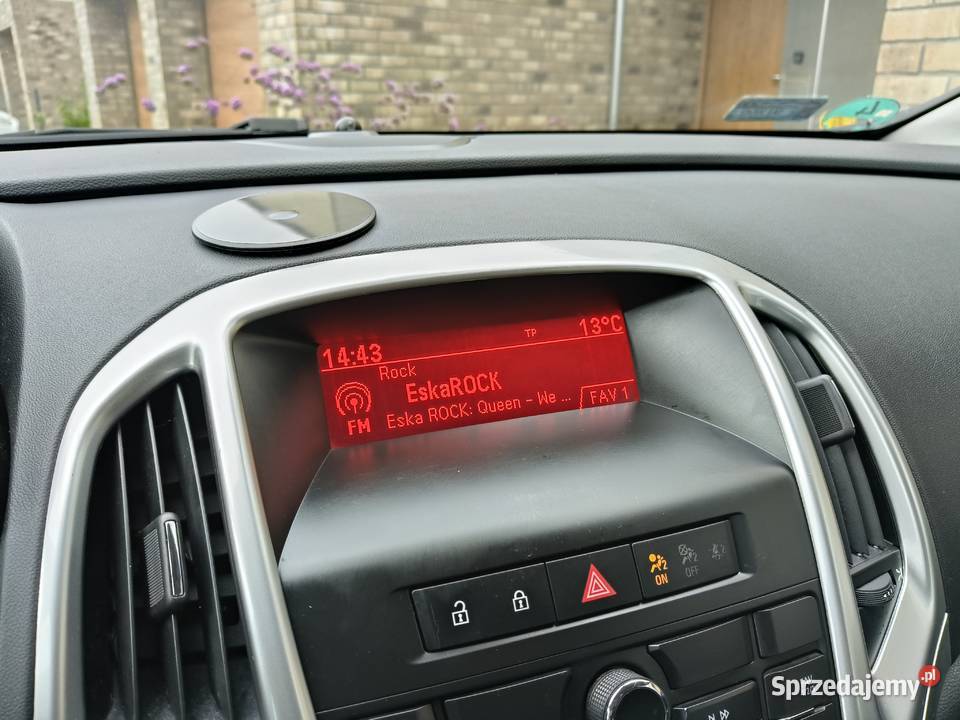 Opel Astra J 16 2010 z bagażnikiem FlexFix sprowadzony sprzedam