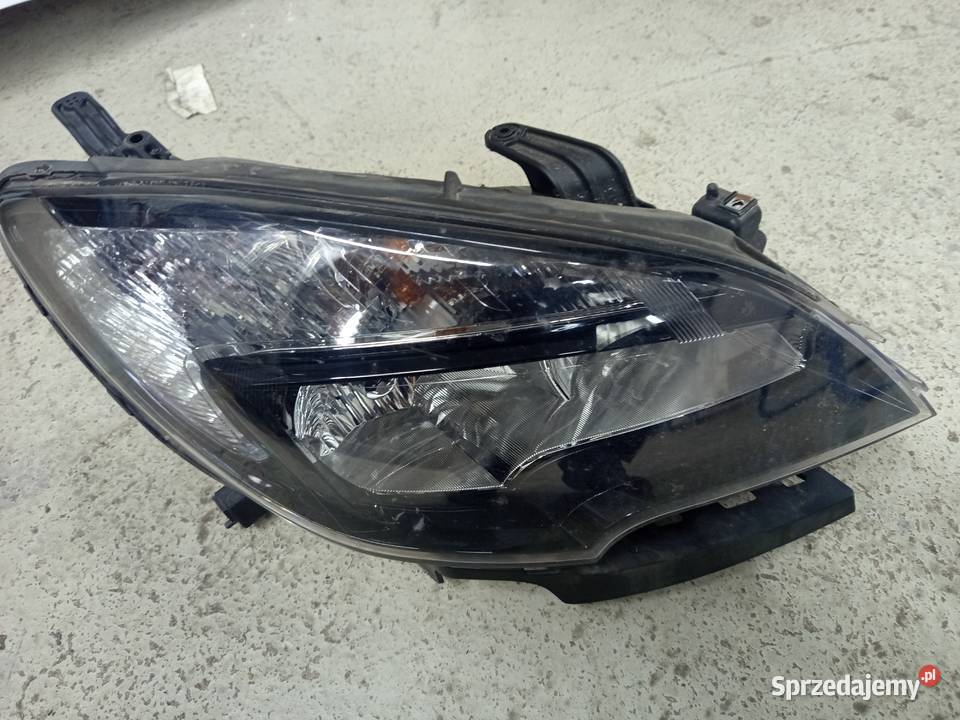 Reflektor prawy mokka a orginalny osobowe Rzeszów